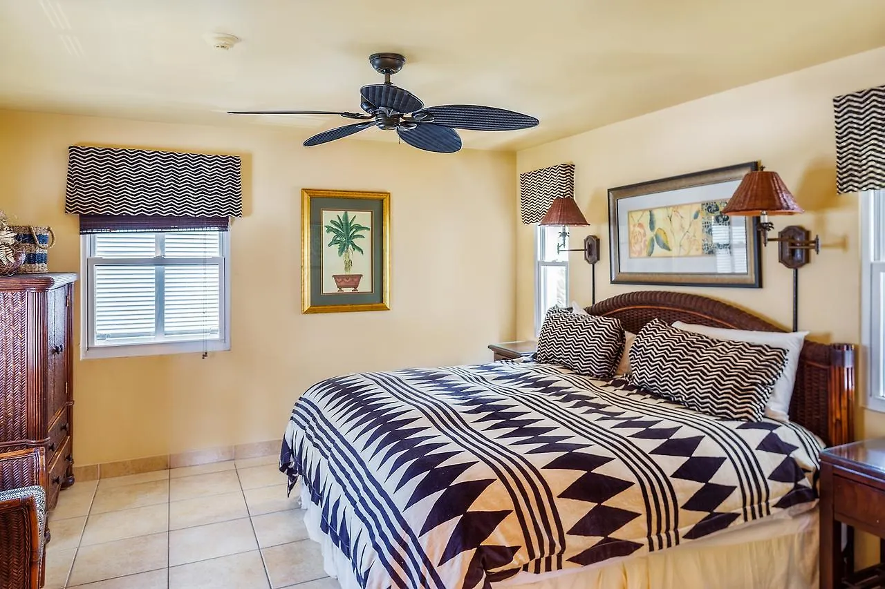 Coral Gardens On Grace Bay Hotel