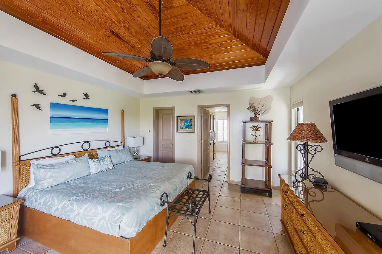 Coral Gardens On Grace Bay Hotel Resort