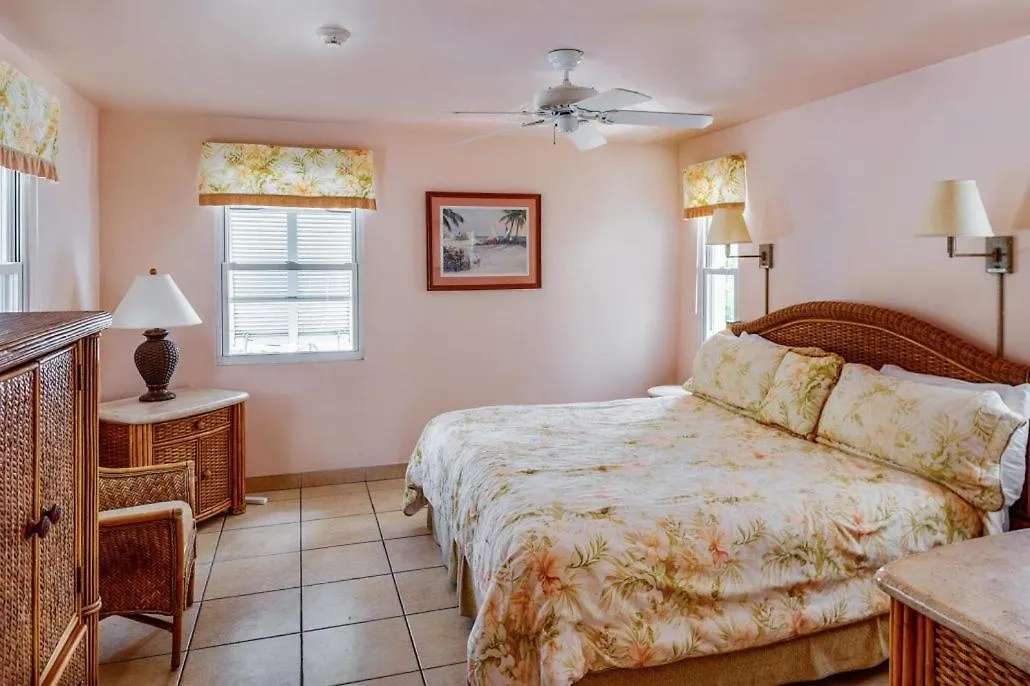 Coral Gardens On Grace Bay Hotel Resort